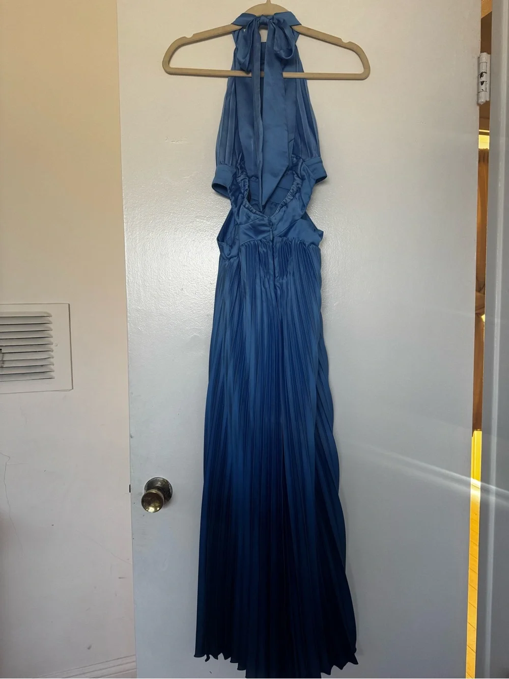 NWOT Abercrombie & Fitch Elegant Navy Blue Pleated Cutout Maxi Dress XSP